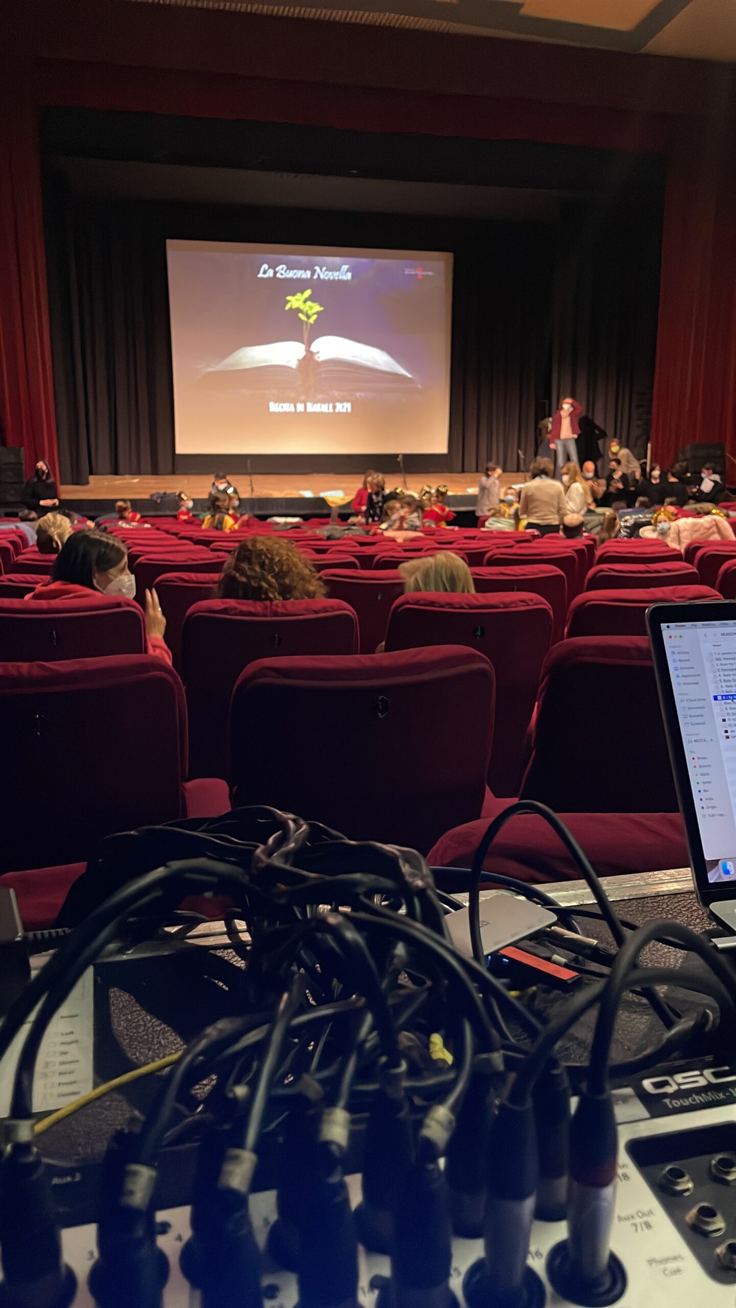 SPETTACOLO TEATRO LUNA VARESE